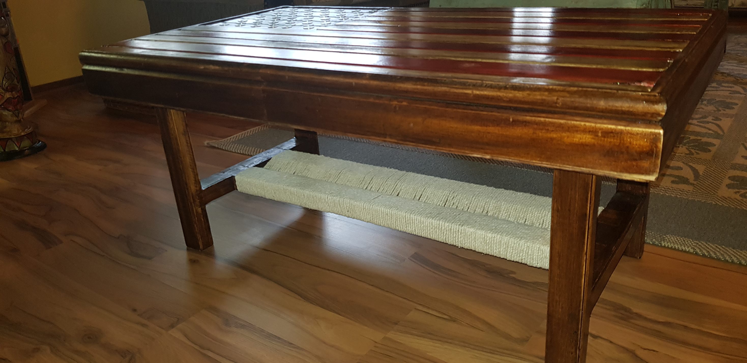 This American coffee table really turned out to be a lovely piece to work on — Image 2