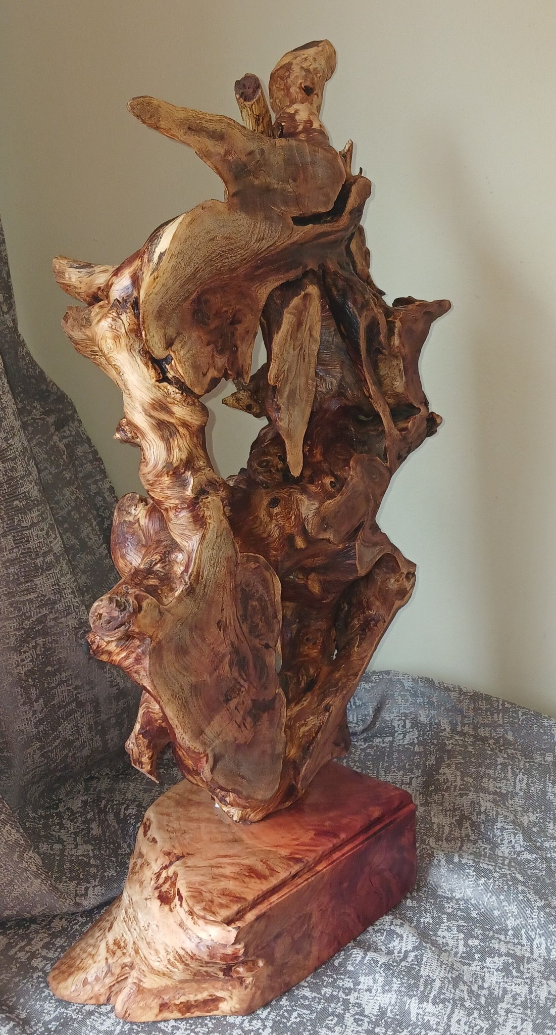 Double sided Wood sculpture — Image 3