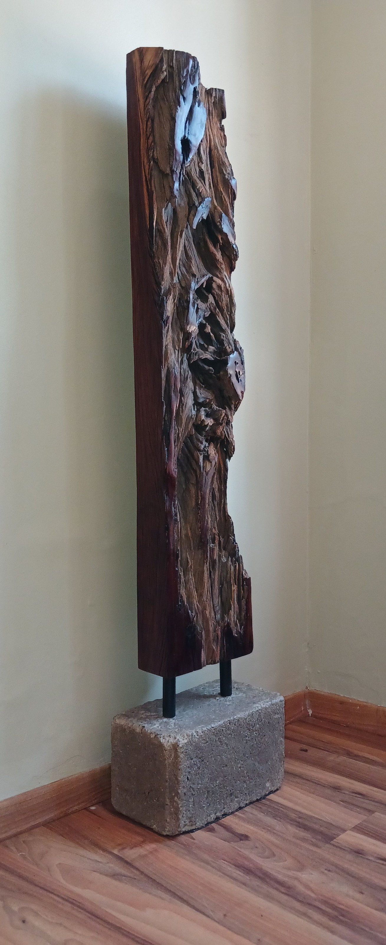 Second large sculpture with concrete base — Image 2