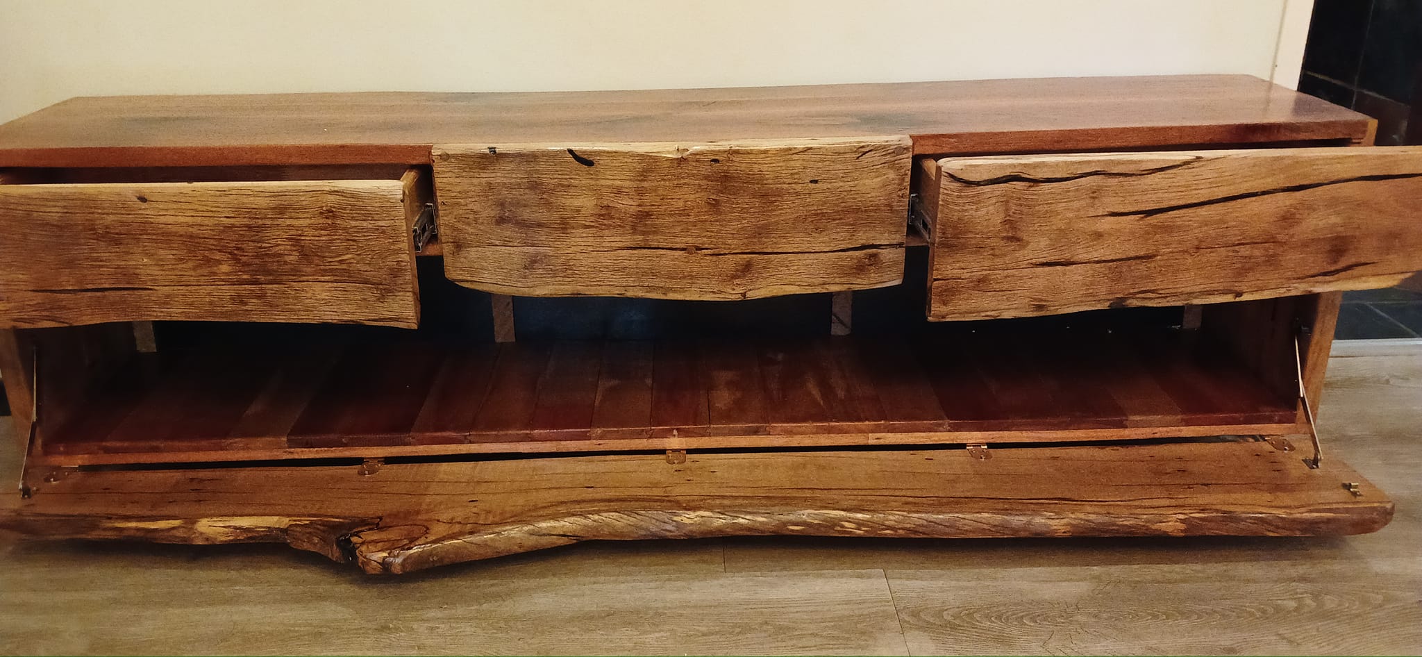 Solid eucalyptus Tv unit with live edge drawers and shelf meeting in a river ... — Image 3