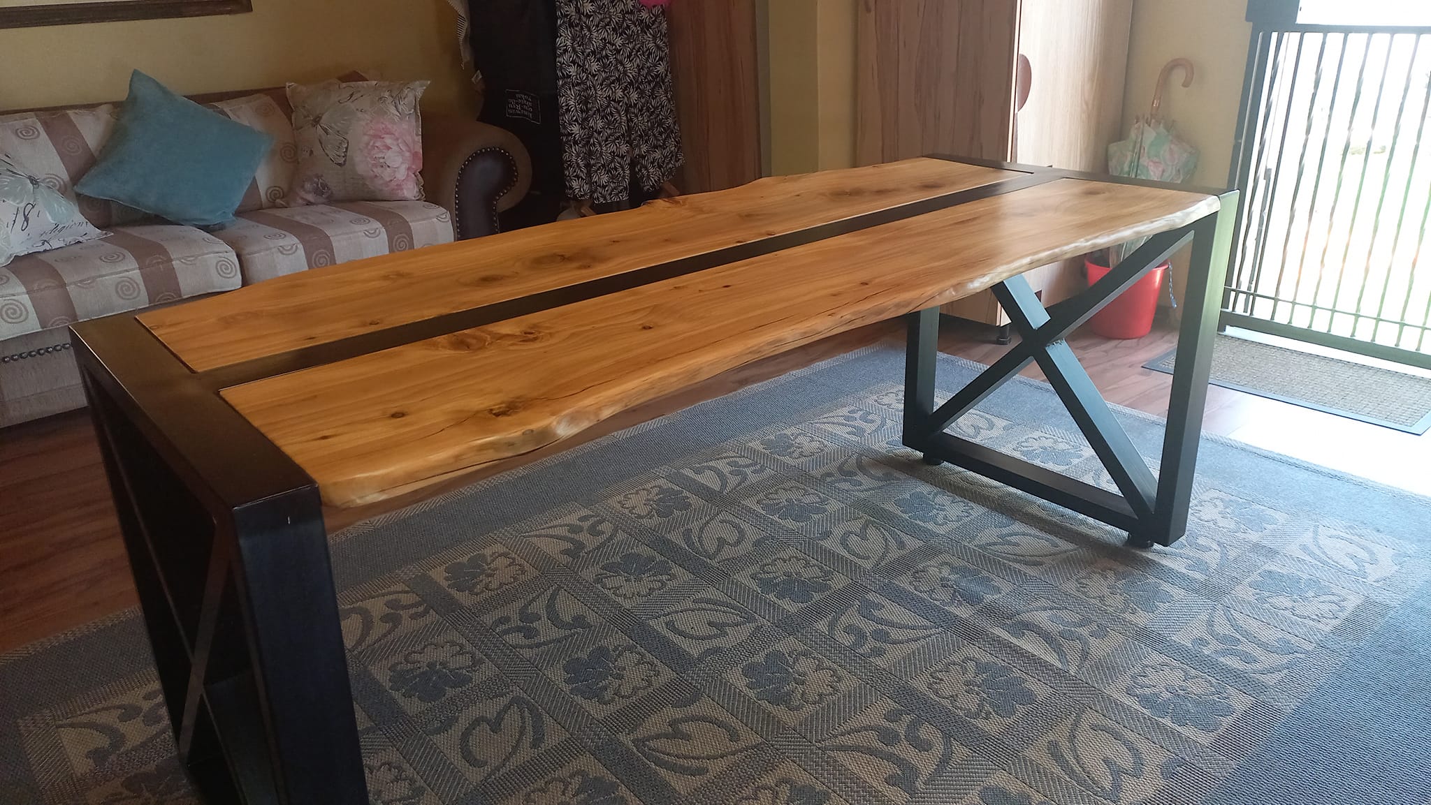 Shakira Desk — Image 3