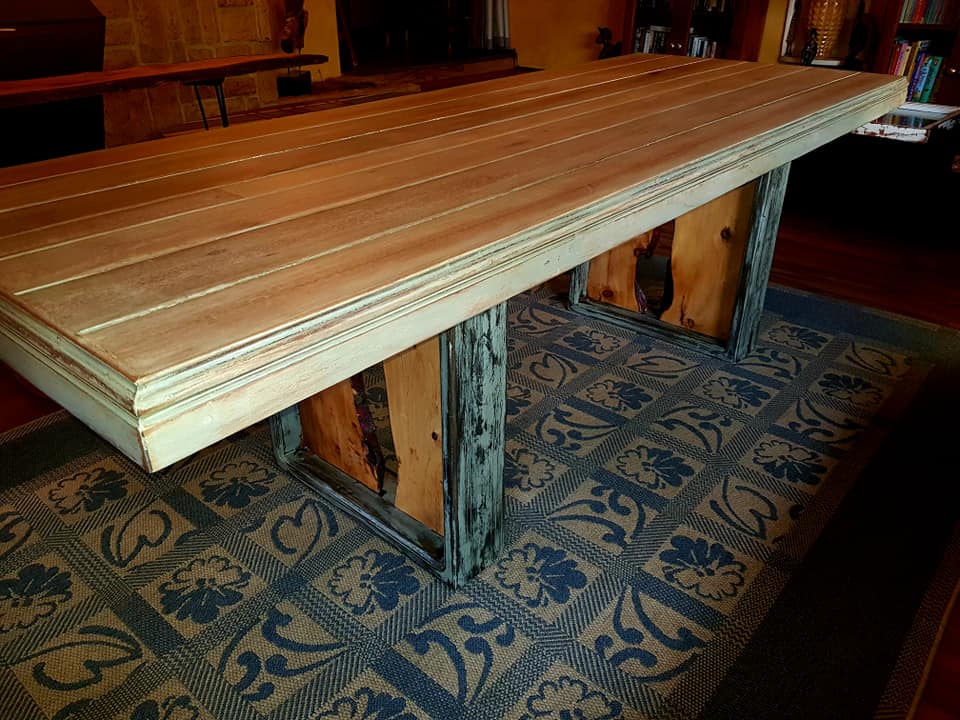10 Seater Table