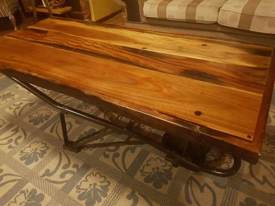 Wheelbarrow coffee table — Image 2